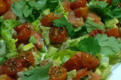 avocado-salad-with-lettuce