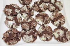 chocolate-crackle-biscuits-scaled